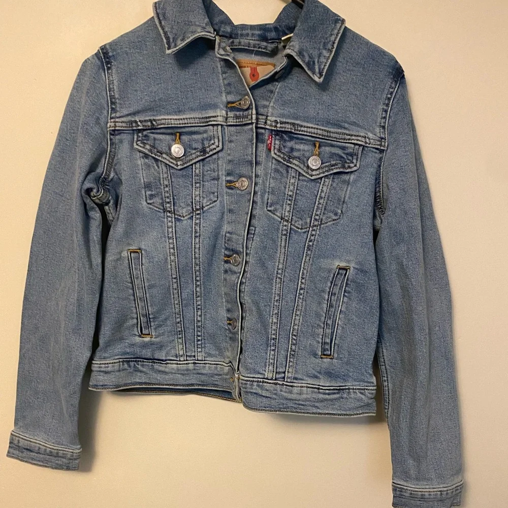 Levi’s original trucker jacket (new w/ tags) - Picture 1 of 4